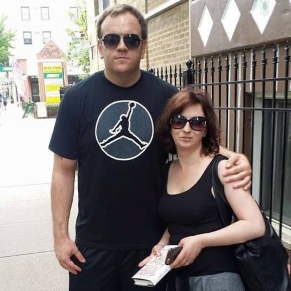 Meet your Posher, Amra - Picture 1 of 1